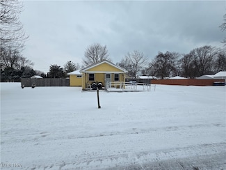 748 Howell St, Sheffield Lake, OH 44054