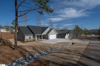 475 Twin View Dr, Westminster, SC 29693
