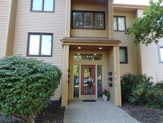 300 Farington Blvd Unit 51, Holland, MI 49423