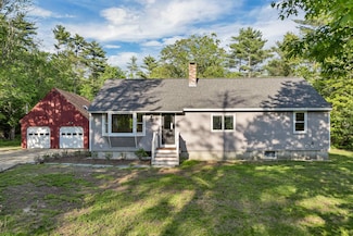 125 Pine Hill Rd, Wolfeboro, NH 03894