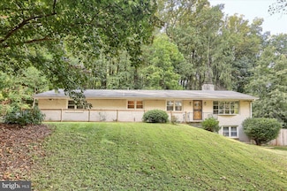 5790 Carlisle Rd, Dover, PA 17315