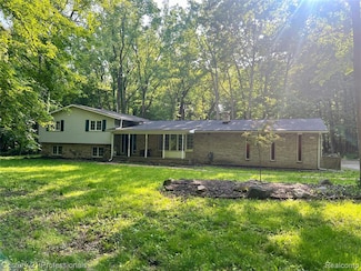 47993 9 Mile Rd, Northville, MI 48167