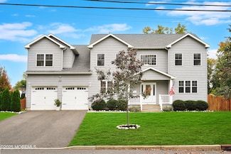 125 Springdale Ave, Tinton Falls, NJ 07724