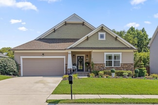 7560 Hampstead Hall Dr, Ooltewah, TN 37363