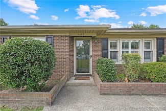 6465 Freeport Rd, Fayetteville, NC 28303