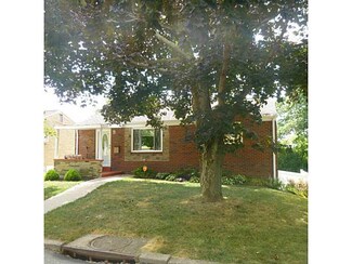 1371 Hyde St, Pittsburgh, PA 15205