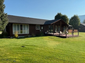 4 Cedar Lake Dr, Butte, MT 59701