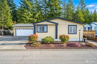 2 Reindeer Ln, Shelton, WA 98584