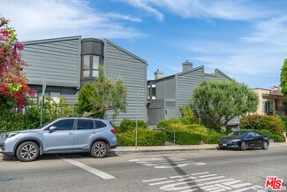 880 Hilldale Ave Unit 10, West Hollywood, CA 90069