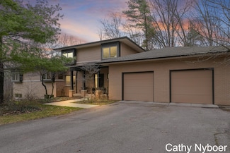 3648 Grand Bluffs Ct SW Unit 40, Grand Rapids, MI 49534