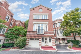 2603 N Greenview Ave, Chicago, IL 60614