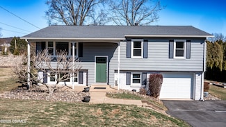 409 Surrey Ln, Bloomsburg, PA 17815