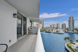 137 Golden Isles Dr Unit 1105, Hallandale Beach, FL 33009