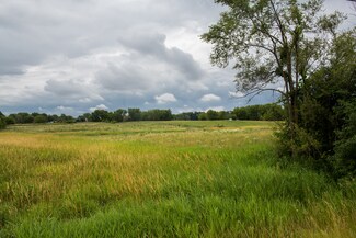 27095 N Darrell Rd, Wauconda, IL 60084