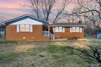 2806 Elmore Rd SW, Huntsville, AL 35805