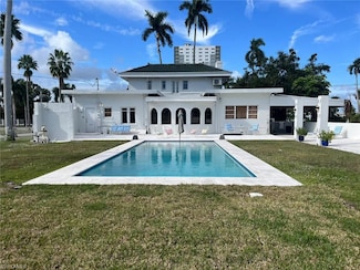 2532 First St, Fort Myers, FL 33901