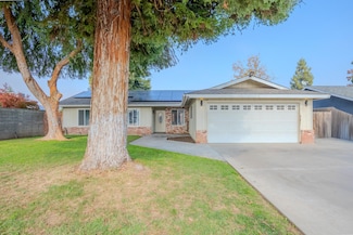 1136 W Seeger Ave, Visalia, CA 93277