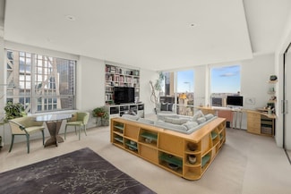 15 W 53rd St Unit 43F, New York, NY 10019