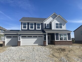 8915 Alexander Ridge Dr, McCordsville, IN 46055