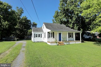 11045 Berry Rd, Waldorf, MD 20603