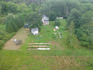 56 Mill Ln, Belfast, ME 04915
