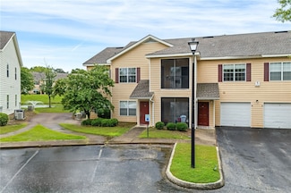 447 W Longleaf Dr Unit 704, Auburn, AL 36832