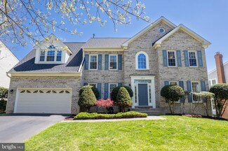 10713 Cloverbrooke Dr, Potomac, MD 20854