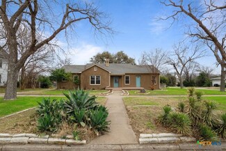 303 N 9th St, Temple, TX 76501