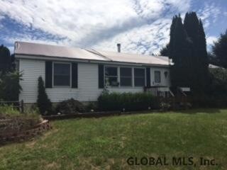 1490 Bame Rd, Castleton On Hudson, NY 12033