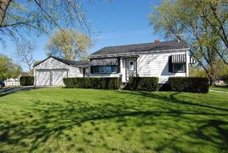 25W118 Geneva Rd, Carol Stream, IL 60188