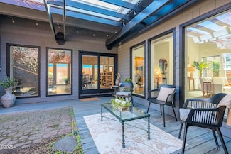 70 Alderwood St, Lincoln Beach, OR 97388