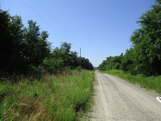 26 Whispering Pines Rd, Stigler, OK 74462
