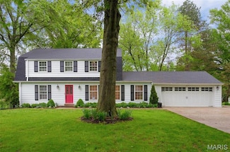 9 Middlebury Ln, Chesterfield, MO 63017