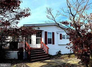 83 Joyce Dr Unit 675, Wilmington, DE 19808