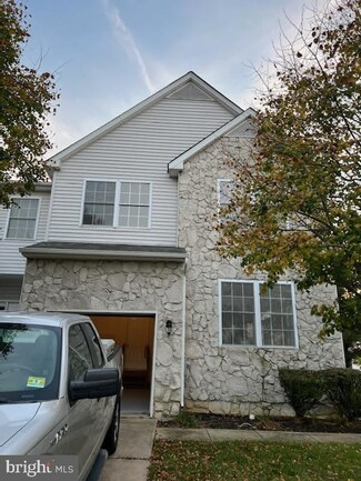 9 Sand Hill Ct, Jamesburg, NJ 08831