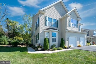 27 Emily Ct, Reading, PA 19606
