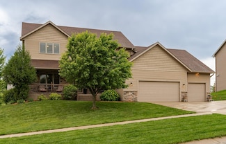 1833 Shannon Oaks Blvd NE, Rochester, MN 55906