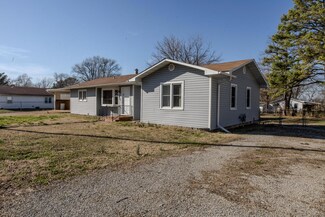 1451 W 5th St, West Plains, MO 65775
