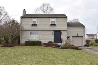2480 Skywae Dr, Youngstown, OH 44511