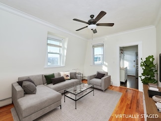 658 E 6th St Unit 3, Boston, MA 02127