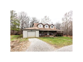 905 Pleasant Grove Rd SW, Mauckport, IN 47142