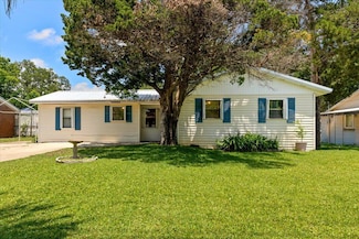 203 Jet Dr NW, Fort Walton Beach, FL 32548