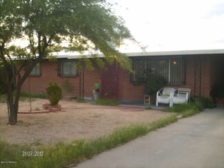 110 W Hatfield St, Tucson, AZ 85706