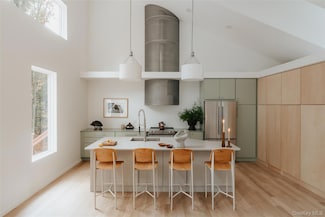 1 Brook Dr, Narrowsburg, NY 12764