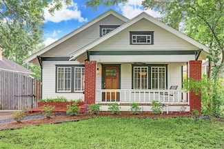 1127 Harvard St, Houston, TX 77008