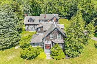275 W Falmouth Hwy, Falmouth, MA 02540