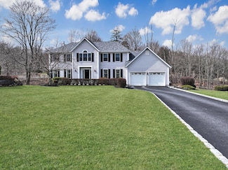 25 Rosmini Ln, Monroe, NY 10950