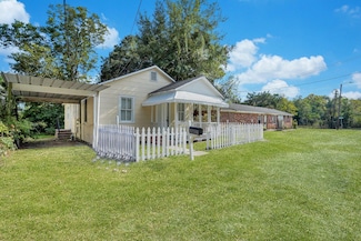 1927 Iris St, North Charleston, SC 29405