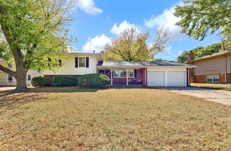 9825 W 12th St N, Wichita, KS 67212