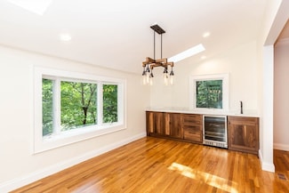 3 Carlton St, Brookline, MA 02446
